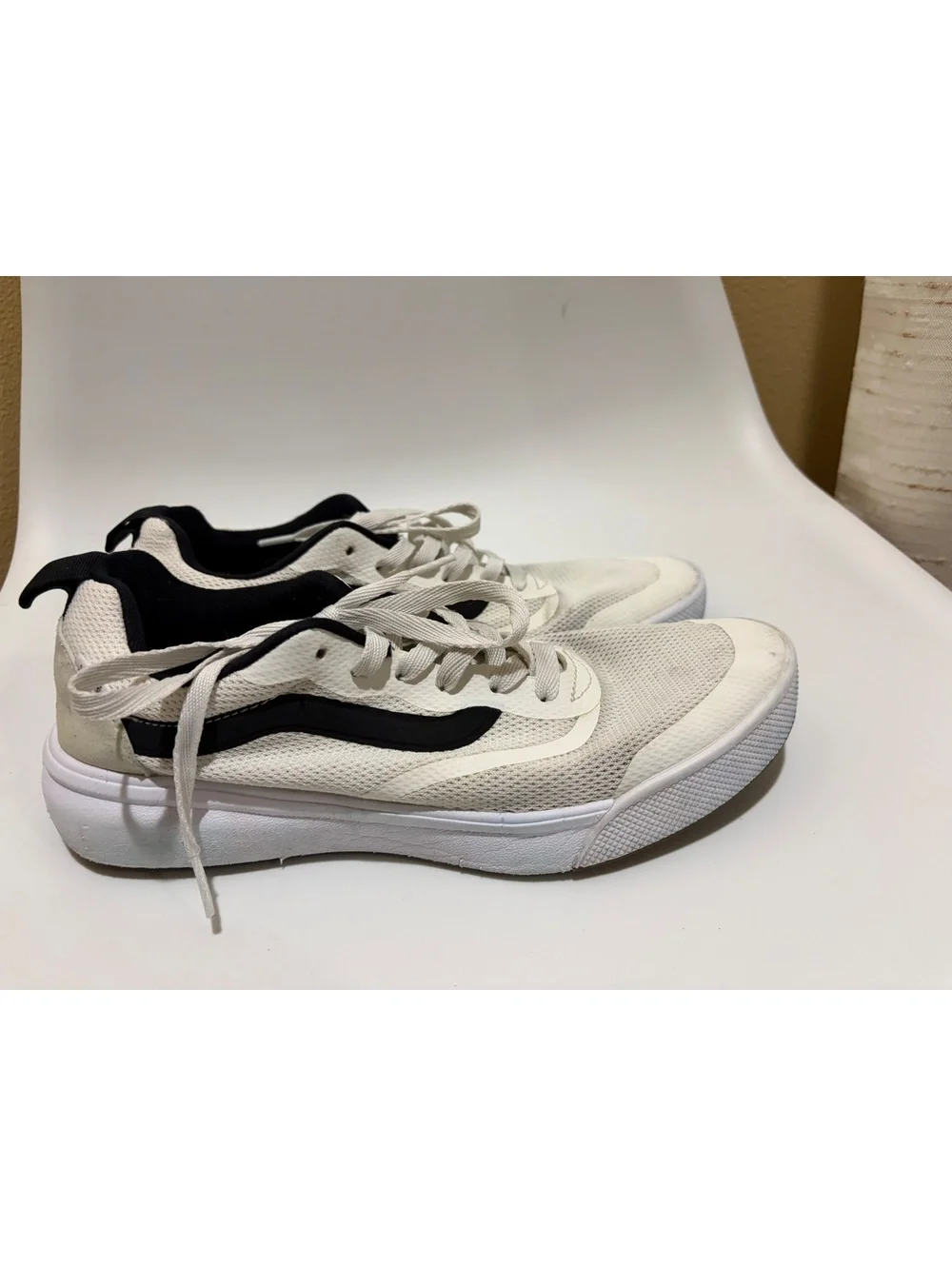 Vans ultrarange shoes